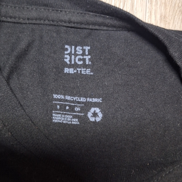 Donald Trump We Voted Him Out Tshirt Men's-Womans size Small New - Picture 3 of 5